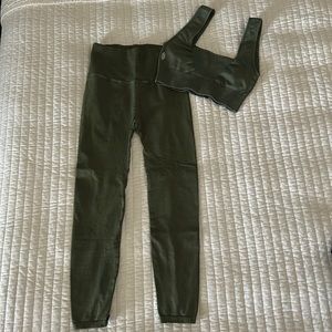 FP Movement Free People Good Karma Moss Set Med/Large